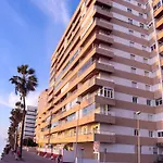 Alta Mar Playa Victoria カディス