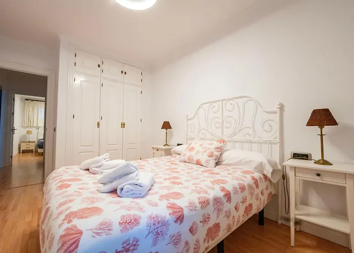 Alta Mar Playa Victoria Cadix