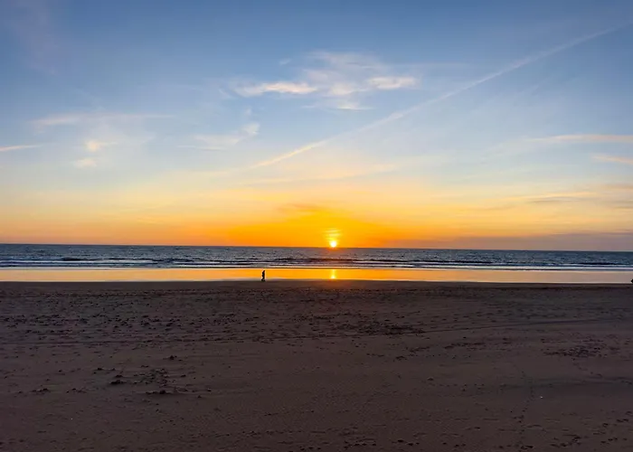 Alta Mar Playa Victoria Cadiz